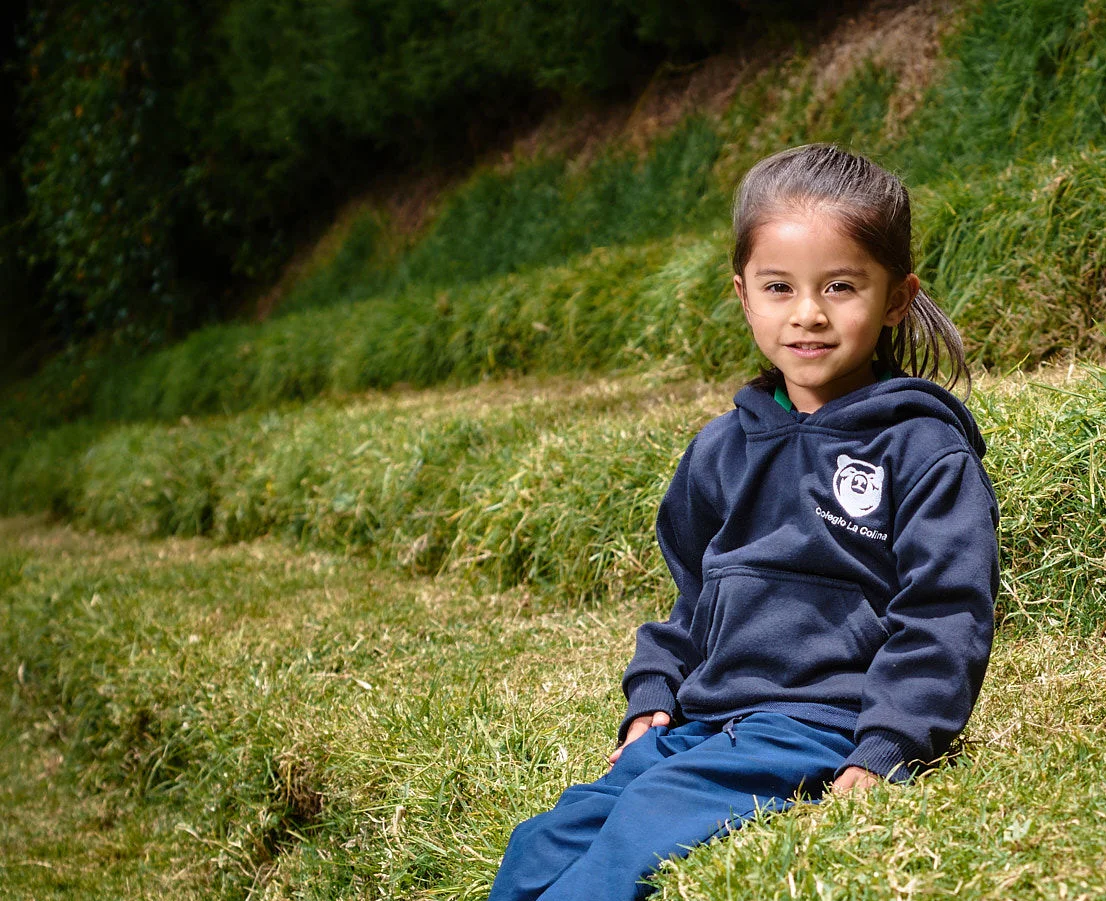 Solicita información